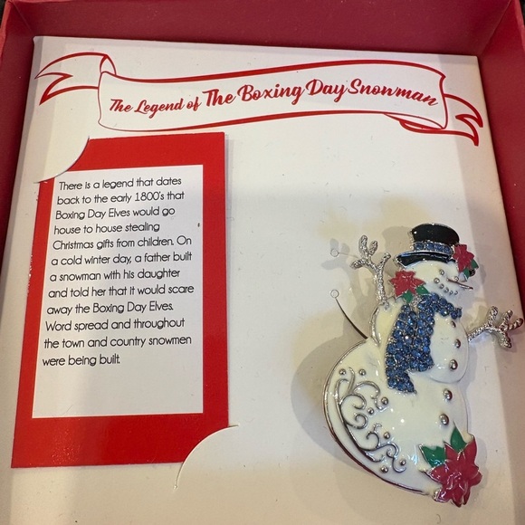 New Boxing Day Snowman Brooch Pin - Unisex - Picture 5 of 9